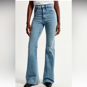 Abercrombie & Fitch The Flare Ultra High Rise